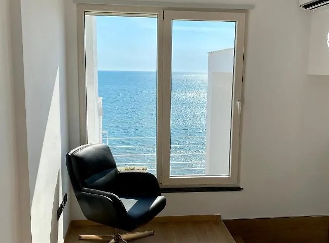 Luxury Penthouse With Full Sea View